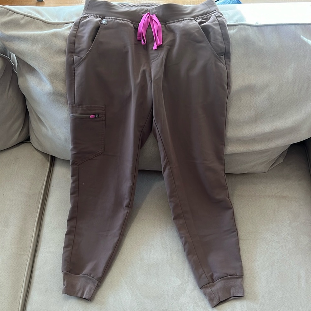 Figs Zamora jogger scrub size small petite
